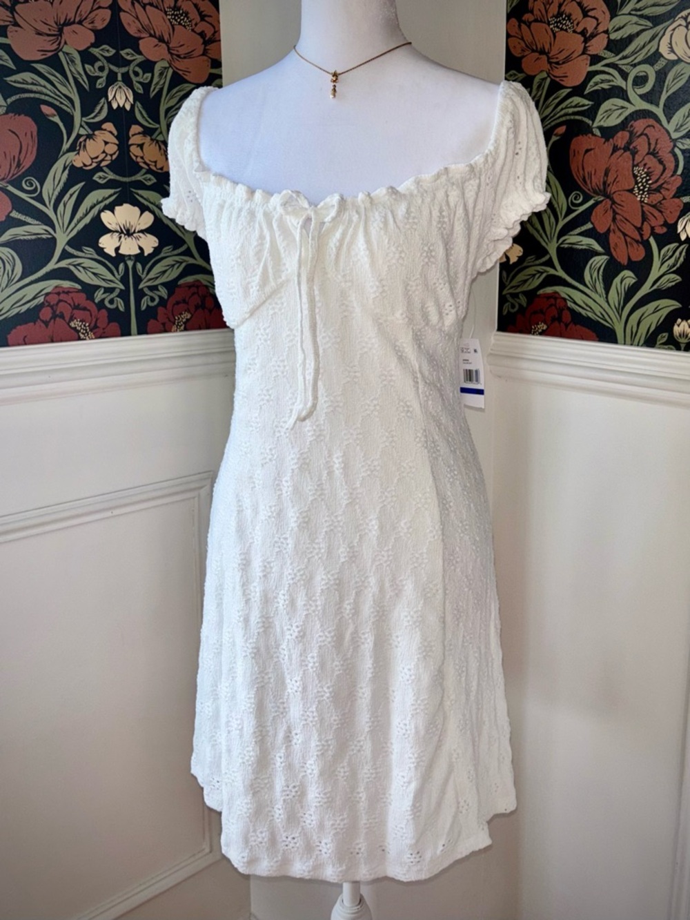 NWT Aeropostale 🕊️ Knit Eyelet Mini Dress - Picture 2 of 8
